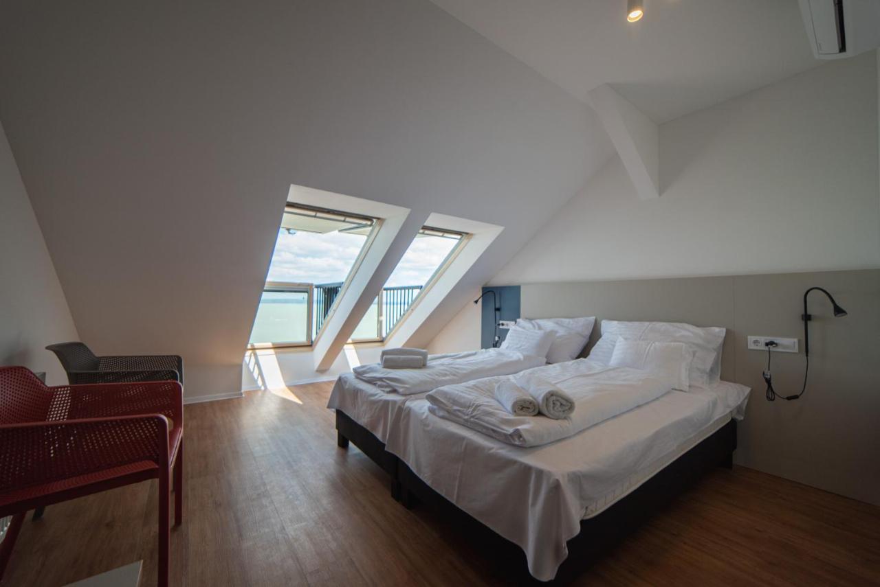 Balatonvilágos Dalma Panzio B&B 외부 사진