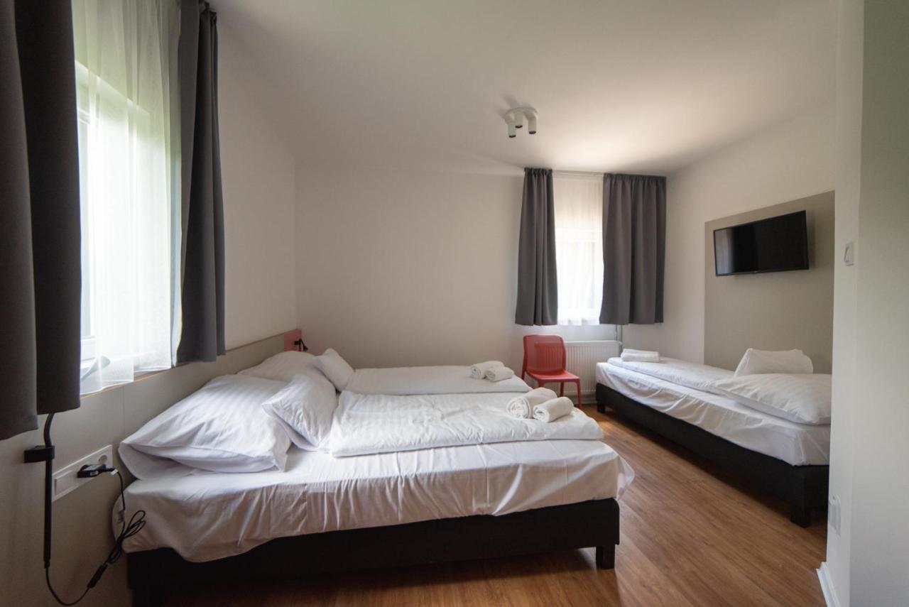 Balatonvilágos Dalma Panzio B&B 외부 사진