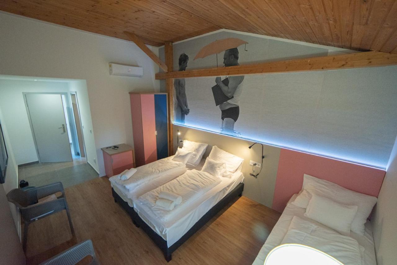 Balatonvilágos Dalma Panzio B&B 외부 사진