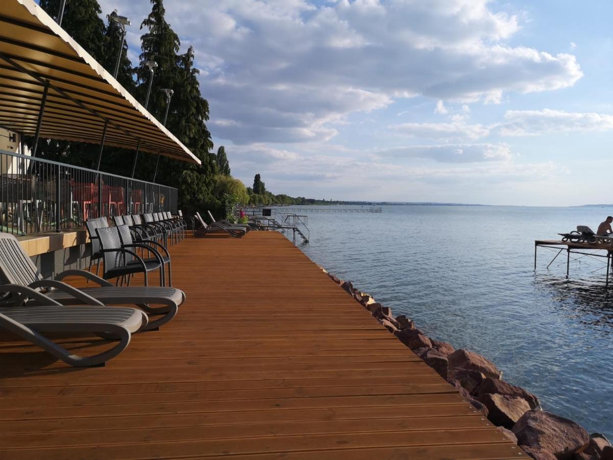 Balatonvilágos Dalma Panzio B&B 외부 사진