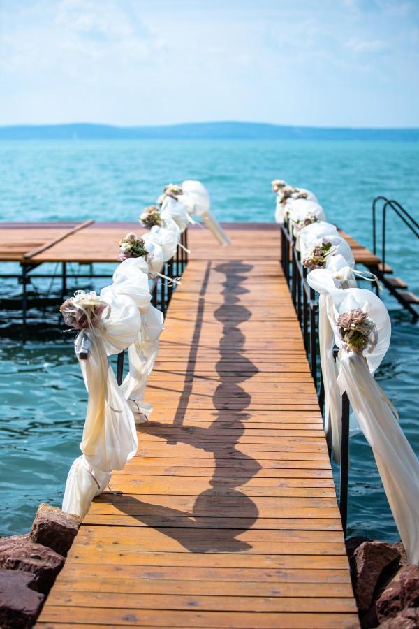 Balatonvilágos Dalma Panzio B&B 외부 사진