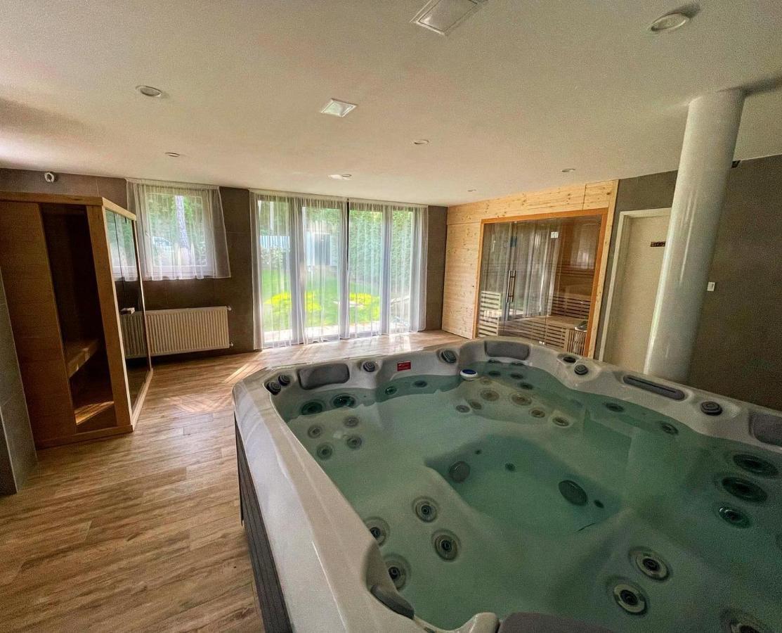 Balatonvilágos Dalma Panzio B&B 외부 사진