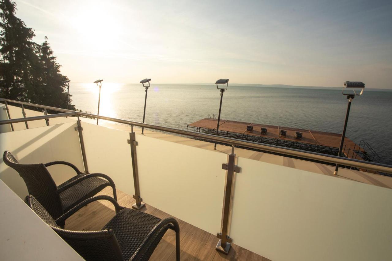 Balatonvilágos Dalma Panzio B&B 외부 사진